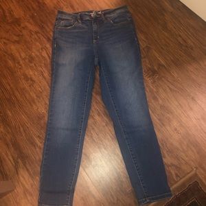 Universal Thread jeans